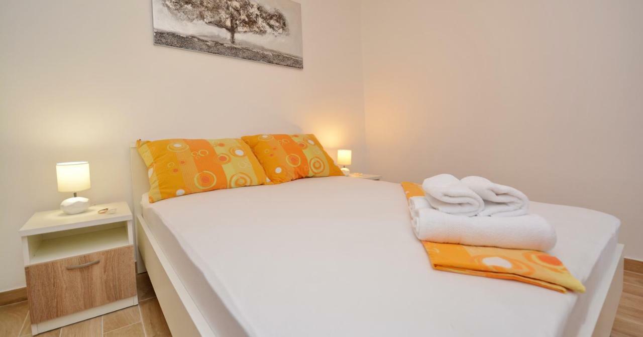 Cesarec Apartment Basina